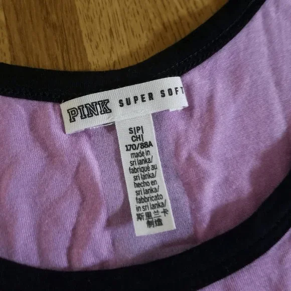 VS PINK Muscle Tee Tank Top Purple - Picture 2 of 6